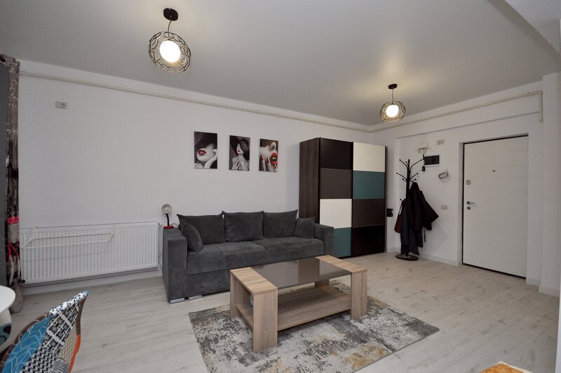 13 Septembrie, Progresului, zona Jumbo in complexul nou Central Address.