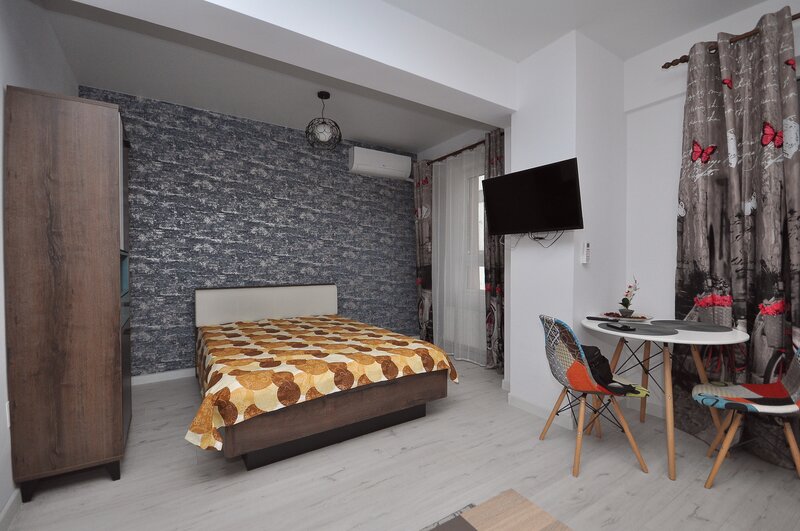 13 Septembrie, Progresului, zona Jumbo in complexul nou Central Address.